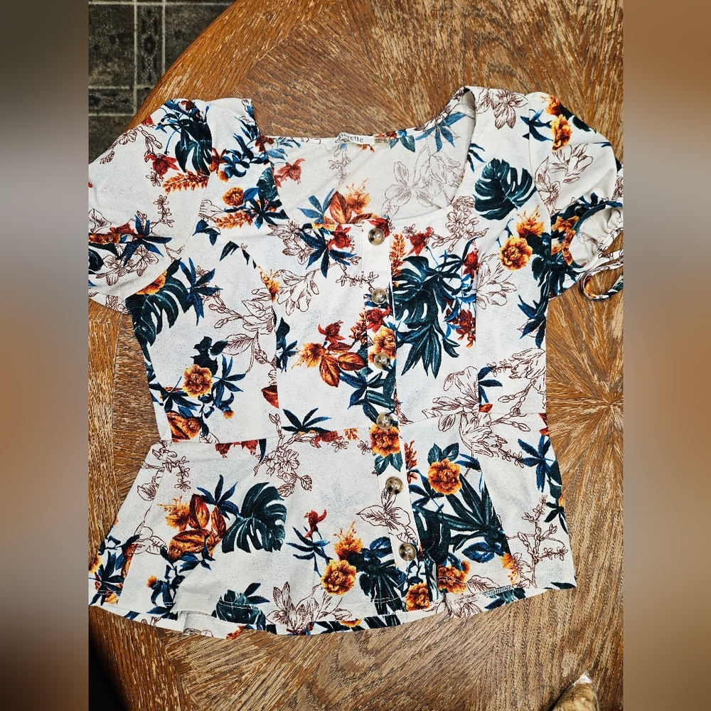 Emerette Floral Button Women's Top